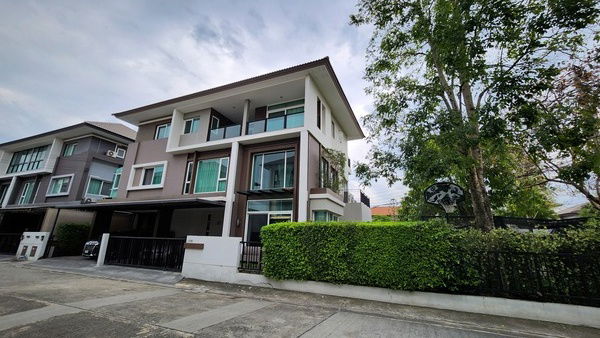 รูป บ้านสวย ตกแต่งหรู ในหมู่บ้าน คาซ่า เลเจ้นด์ เกษตร-นวมินทร์ (เข้าได้ 2 ทาง ซ.ประเสริฐมนูกิจ 29 และ ซ.รามอินทรา 14) 94.9ตร.วา 409ตรม. - รูปที่ 2/38