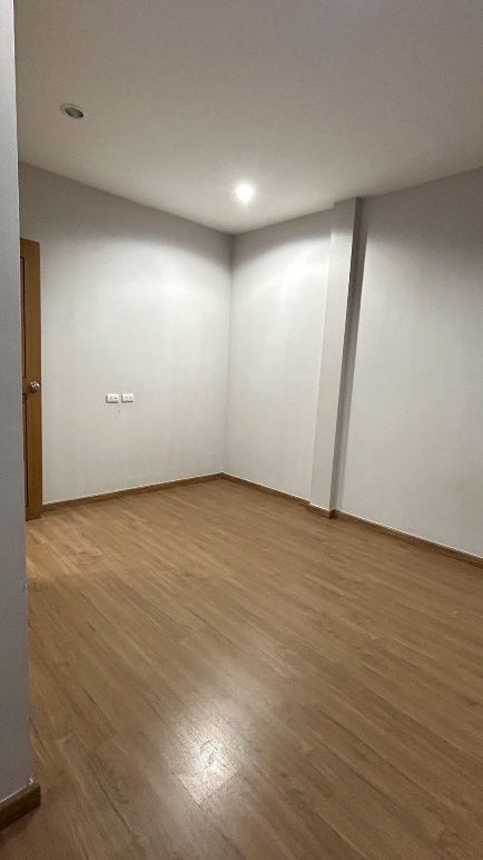 รูป บ้านเช่าทาวน์โฮม 3 ชั้น รัชดา-ลาดพร้าว - รูปที่ 16/22