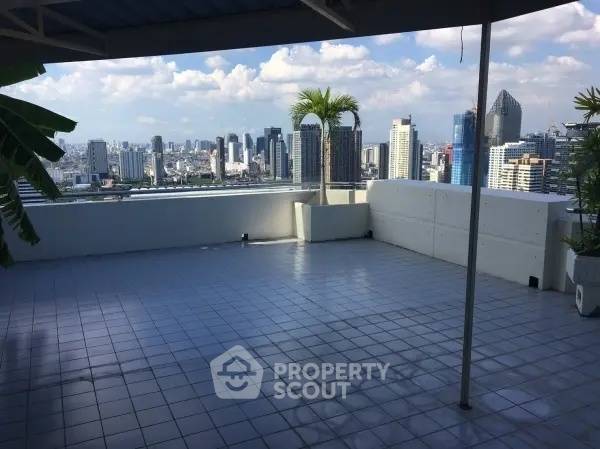 picture 2-BR Condo at Sukhumvit Suite near BTS Nana (ID 2277462) - 2/4