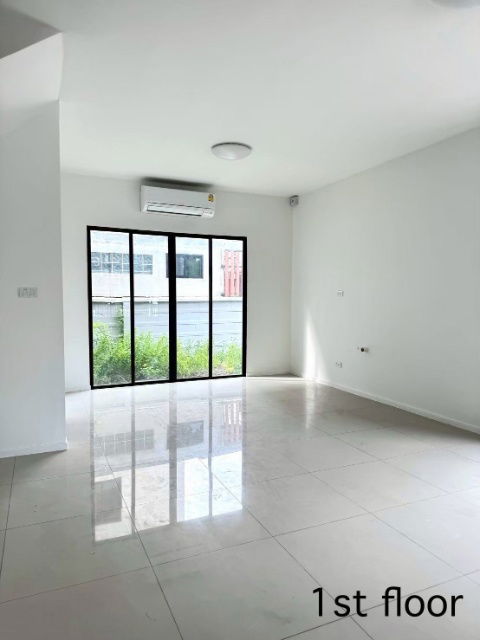 picture WS2717 🏡 Townhome for rent, 4 floors - Areeya Mandarina Sukhumvit 77, corner unit, shady atmosphere, only 50,000 baht/month. - 4/17