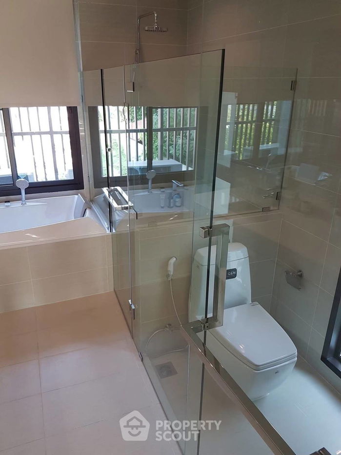 รูป บ้าน 4-ห้องนอน ที่ เอคิว อาร์เบอร์ สวนหลวง ร.9-พัฒนาการ ใน ดอกไม้ (ID 2185234) - รูปที่ 22/42