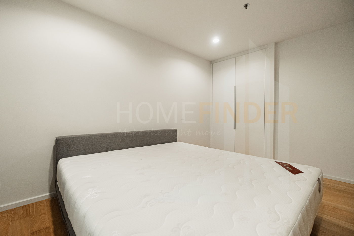 picture 15 Sukhumvit Residences 3 bedrooms, for sale - 7/11
