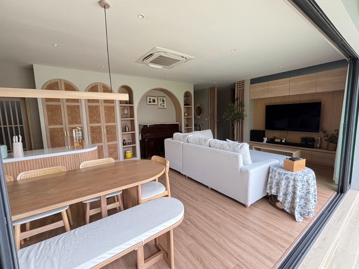 รูป H 904 ให้เช่า บ้านเดี่ยว 2 ชั้น ม.Pimnara Srinakarin - Bangna บ้านสวย สไตล์ญี่ปุ่น Fully furnished ราคา 98,000 บาท - รูปที่ 5/24