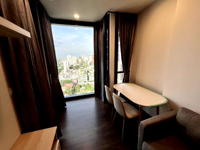 Condos for rent : For rent🚩 Oka Haus - 🛌1Bedroom - Rare Unit✨