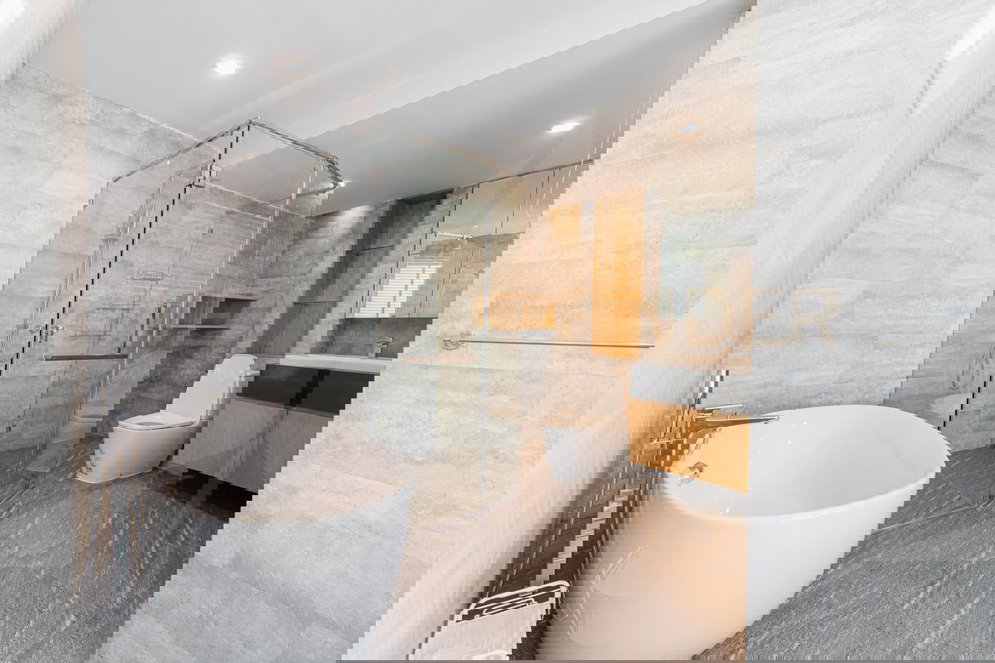 picture Avenue 61 4 bedrooms, for sale - 11/12