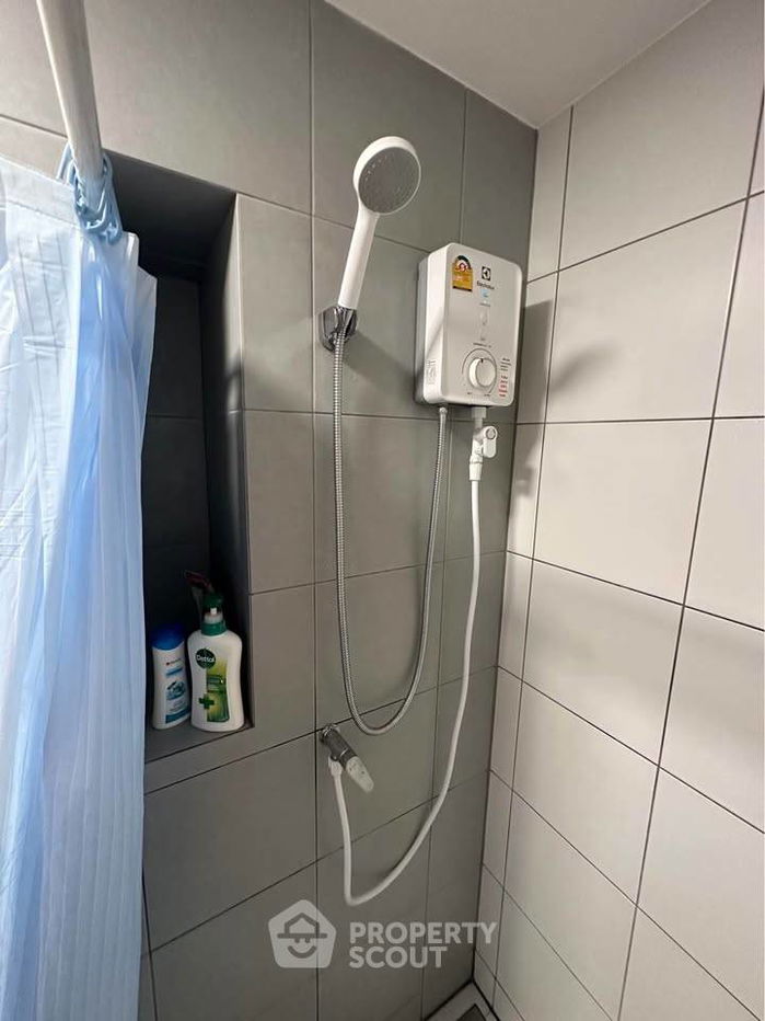 picture Studio Condo at Plum Condo Sukhumvit 62 near BTS Bang Chak (ID 2280478) - 7/10