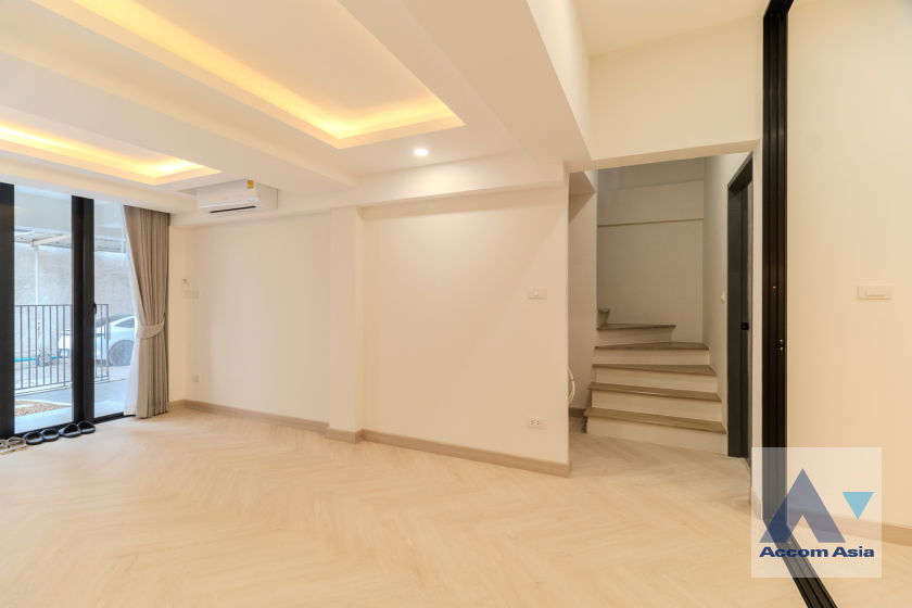 picture 🔼🔽 AccomA 📩 Pet friendly 3 BR House in  Lumphini (AA41427) - 13/20