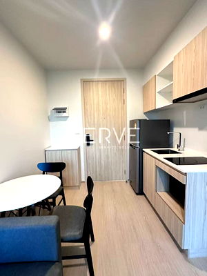 Condos for rent University of the Thai Chamber of Commerce : 1 Bed City view Fully furnishe Good Location Close to MRT Lat Phrao 150 m.  @ Nue Noble Ratchada Lat Phrao