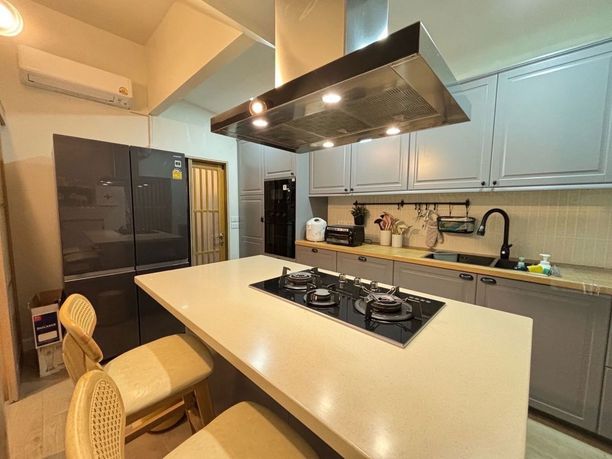 รูป H 904 ให้เช่า บ้านเดี่ยว 2 ชั้น ม.Pimnara Srinakarin - Bangna บ้านสวย สไตล์ญี่ปุ่น Fully furnished ราคา 98,000 บาท - รูปที่ 10/24