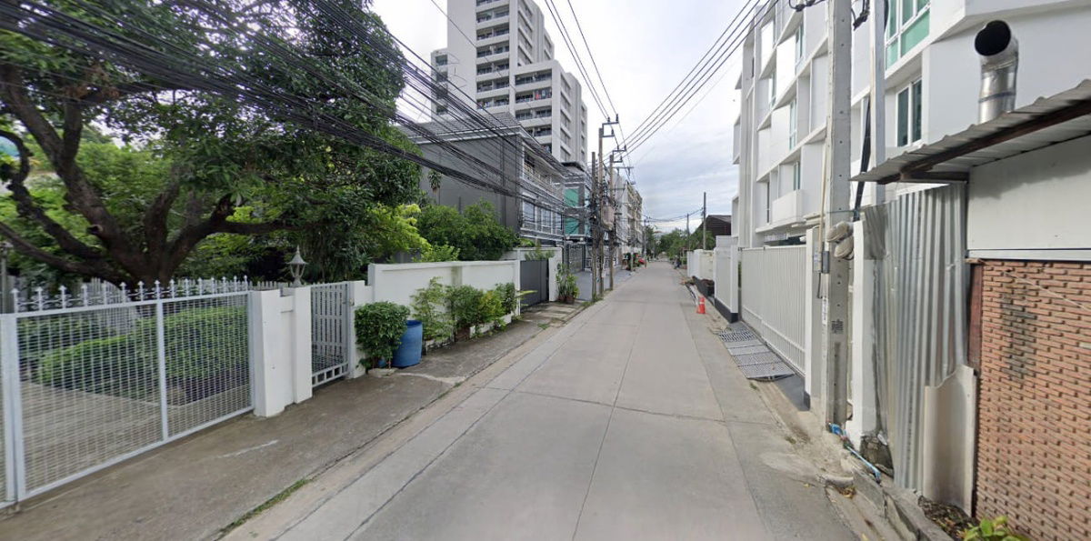 รูป ขายที่ดินเปล่า ซอย รามคำแหง 22 ใกล้เดอะมอลล์ รามคำแหง ! - รูปที่ 3/4