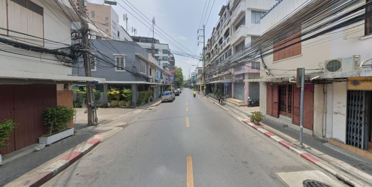 รูป ขายบ้าน ซอย นราธิวาสราชนครินทร์ 10 ทะลุซอย สาทร 11 ได้ ! - รูปที่ 3/4