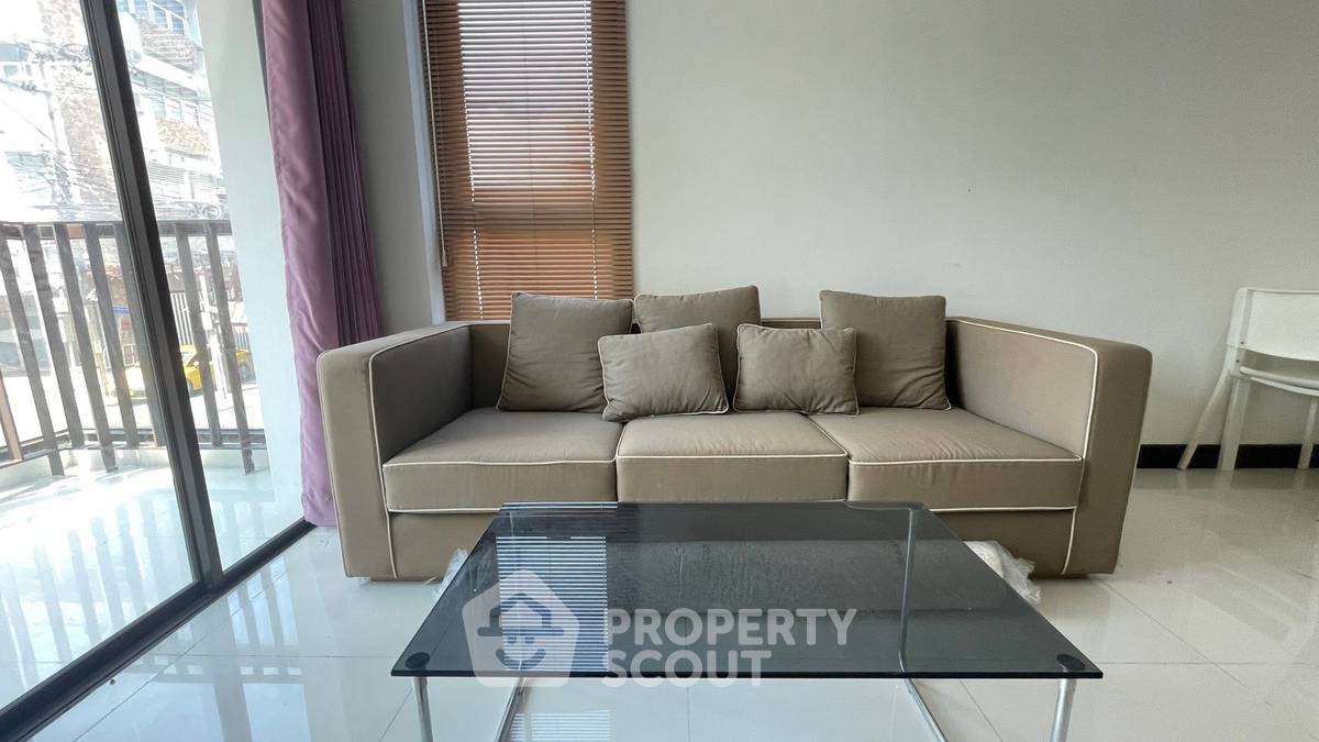 picture 2-BR Condo at Ideo Blucove Sathorn near BTS Wongwian Yai (ID 2277884) - 3/18
