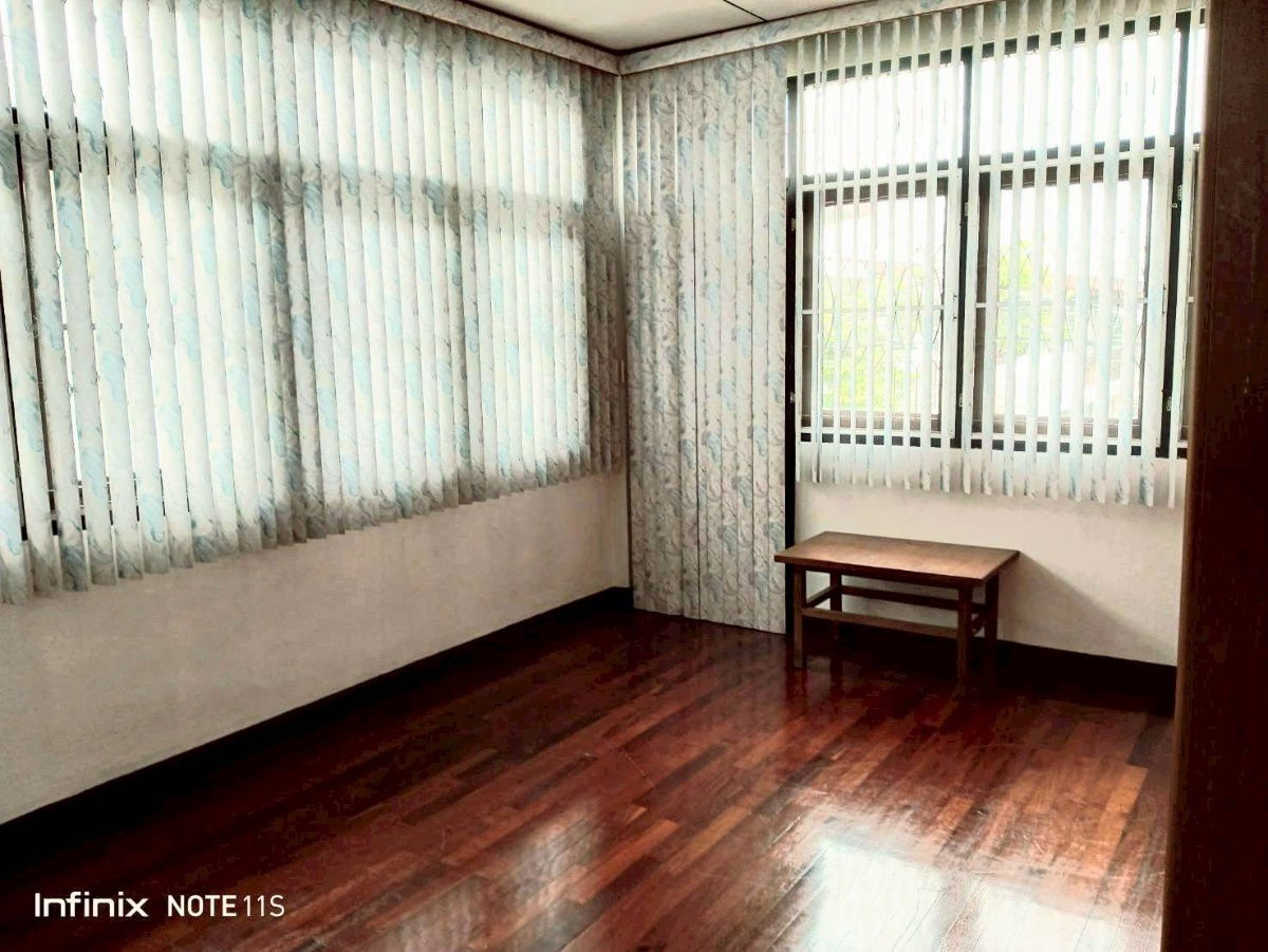 รูป ขายบ้านเดี่ยว 2 ชั้น หมู่บ้านพงษ์เพชร งามวงศ์วาน28 4ห้องรอน 2น้ำ 4จอด  ใกล้ทางด่วน เพียง 6.9ล้านด่วน  - รูปที่ 11/20