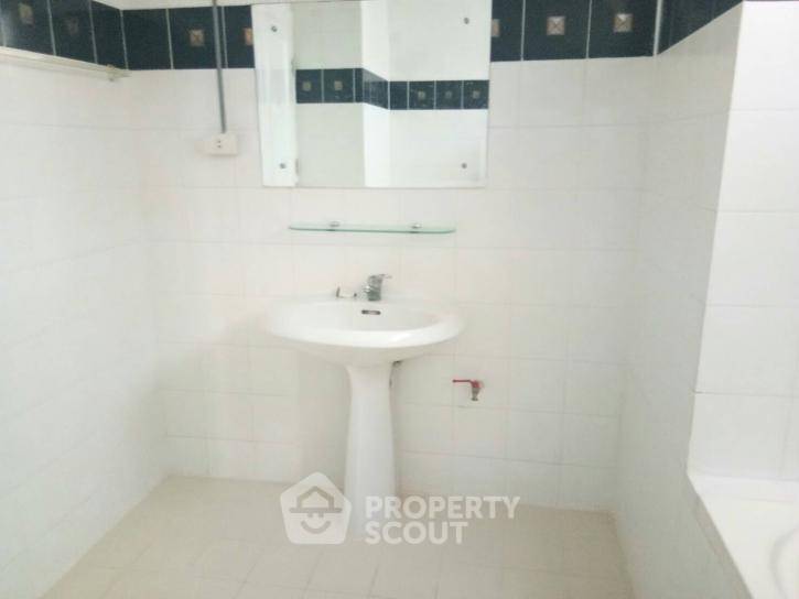picture 2-BR Condo at The Waterford Park Sukhumvit 53 Condominium near BTS Thong Lor (ID 514518) - 4/10