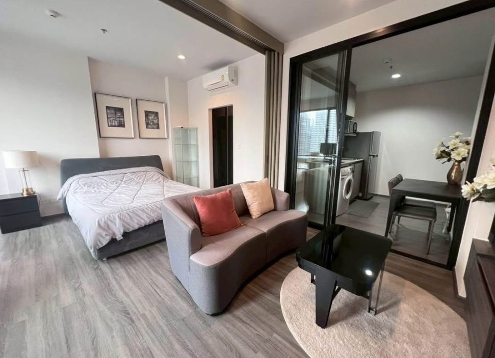 picture #R5938  🎉 250868 Condo for rent  Ideo Mobi RangNam - 8/10