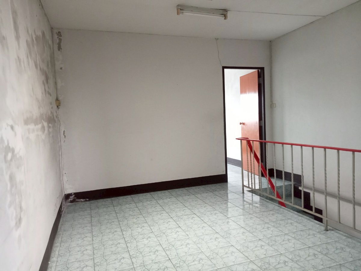 picture For sale: 2 commercial buildings, Setthakit Village, Bang Khae, next to the road, suitable for a shop. - 11/19