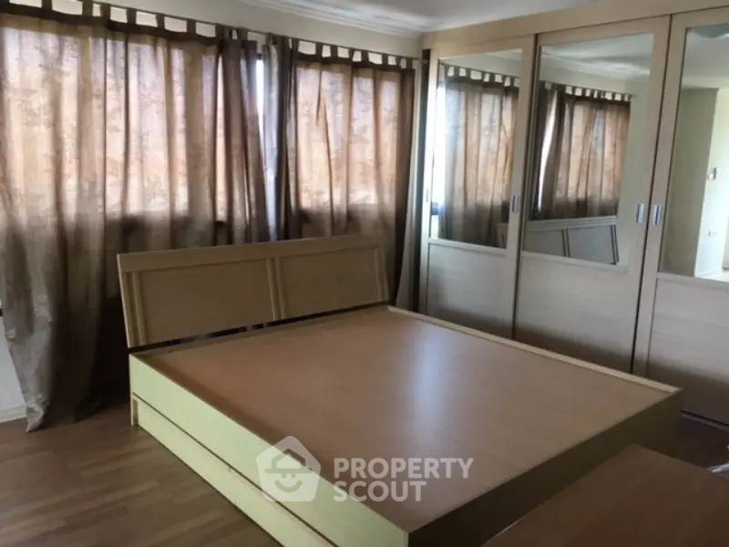 รูป คอนโด 2-ห้องนอน ที่ ลุมพินีเพลส นราธิวาส 24 ใน ช่องนนทรี (ID 2279348) - รูปที่ 2/12