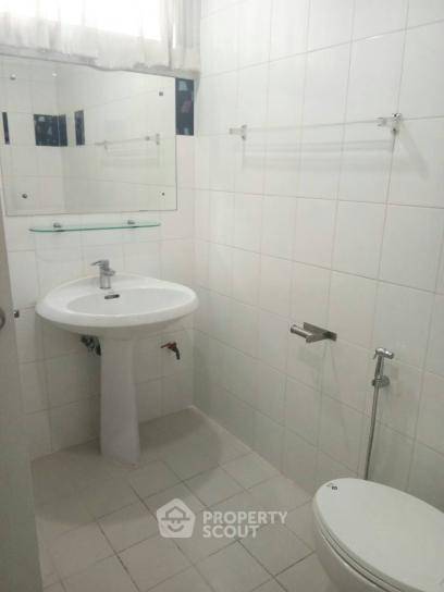 picture 2-BR Condo at The Waterford Park Sukhumvit 53 Condominium near BTS Thong Lor (ID 514518) - 8/10