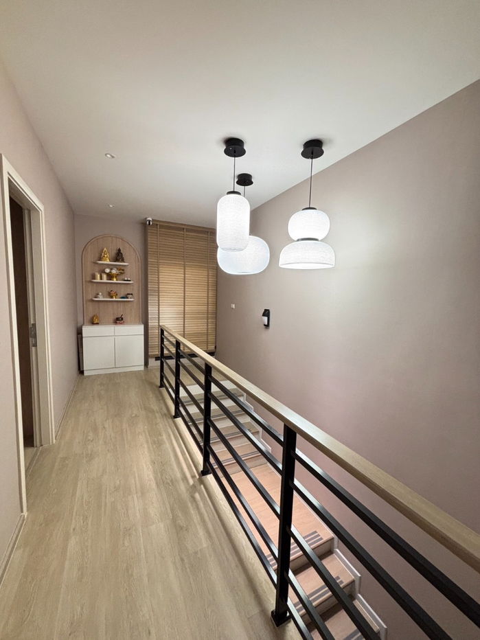 รูป H 904 ให้เช่า บ้านเดี่ยว 2 ชั้น ม.Pimnara Srinakarin - Bangna บ้านสวย สไตล์ญี่ปุ่น Fully furnished ราคา 98,000 บาท - รูปที่ 16/24