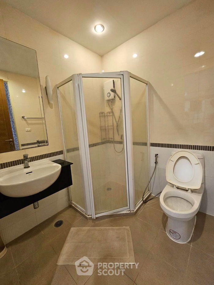 picture 3-BR Condo at Baan Klang Krung Siam-Pathumwan Condominium near BTS Ratchathewi (ID 2280316) - 7/17