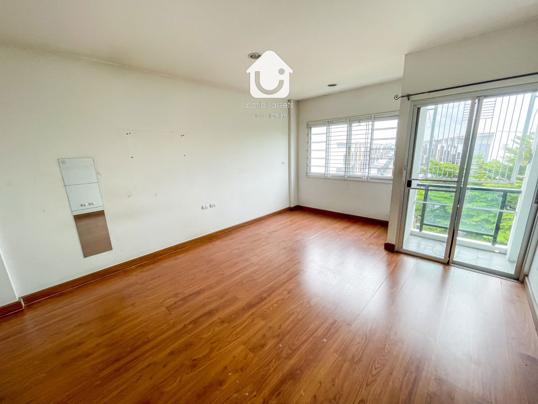 picture 3.5 Storey-Business Home for sale, Trio Romklao  - 33/37