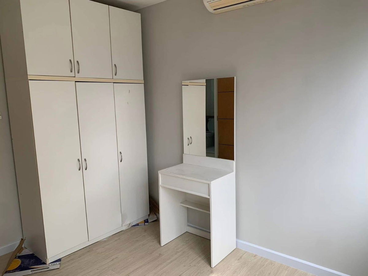 picture 📣 Ratchada 19 Condo for rent, 2 bedrooms, 1 bathroom, near MRT Ratchada and MRT Lat Phrao, only 700 meters, 8-minute walk,refrigerator, microwave, TV - 5/10