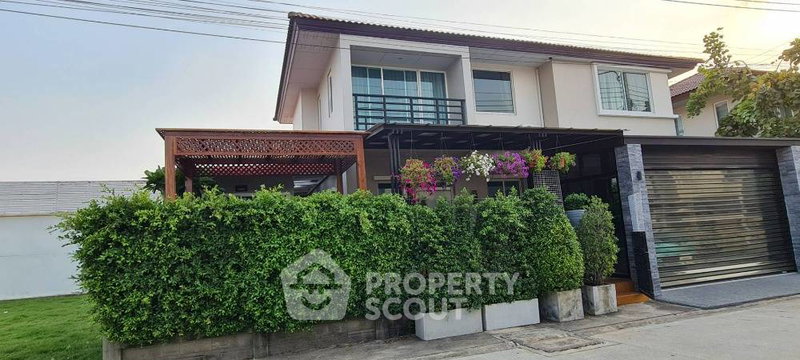 ขายบ้านเดี่ยว : บ้าน 4-ห้องนอน ที่ คาซ่า พรีเมี่ยม อ่อนนุช-วงแหวน ใน ดอกไม้ (ID 1627936)