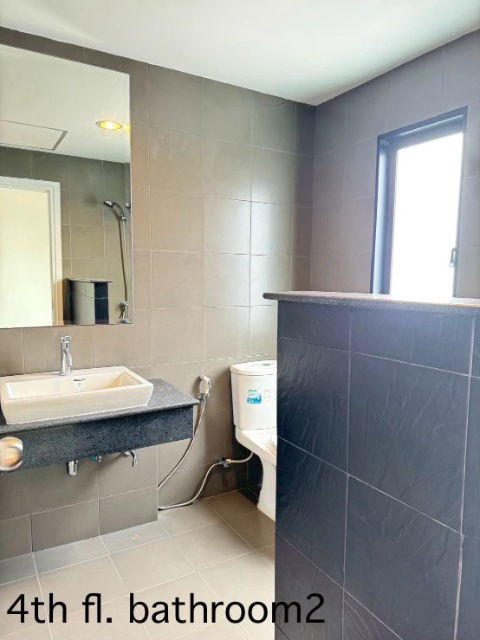 picture WS2717 🏡 Townhome for rent, 4 floors - Areeya Mandarina Sukhumvit 77, corner unit, shady atmosphere, only 50,000 baht/month. - 12/17