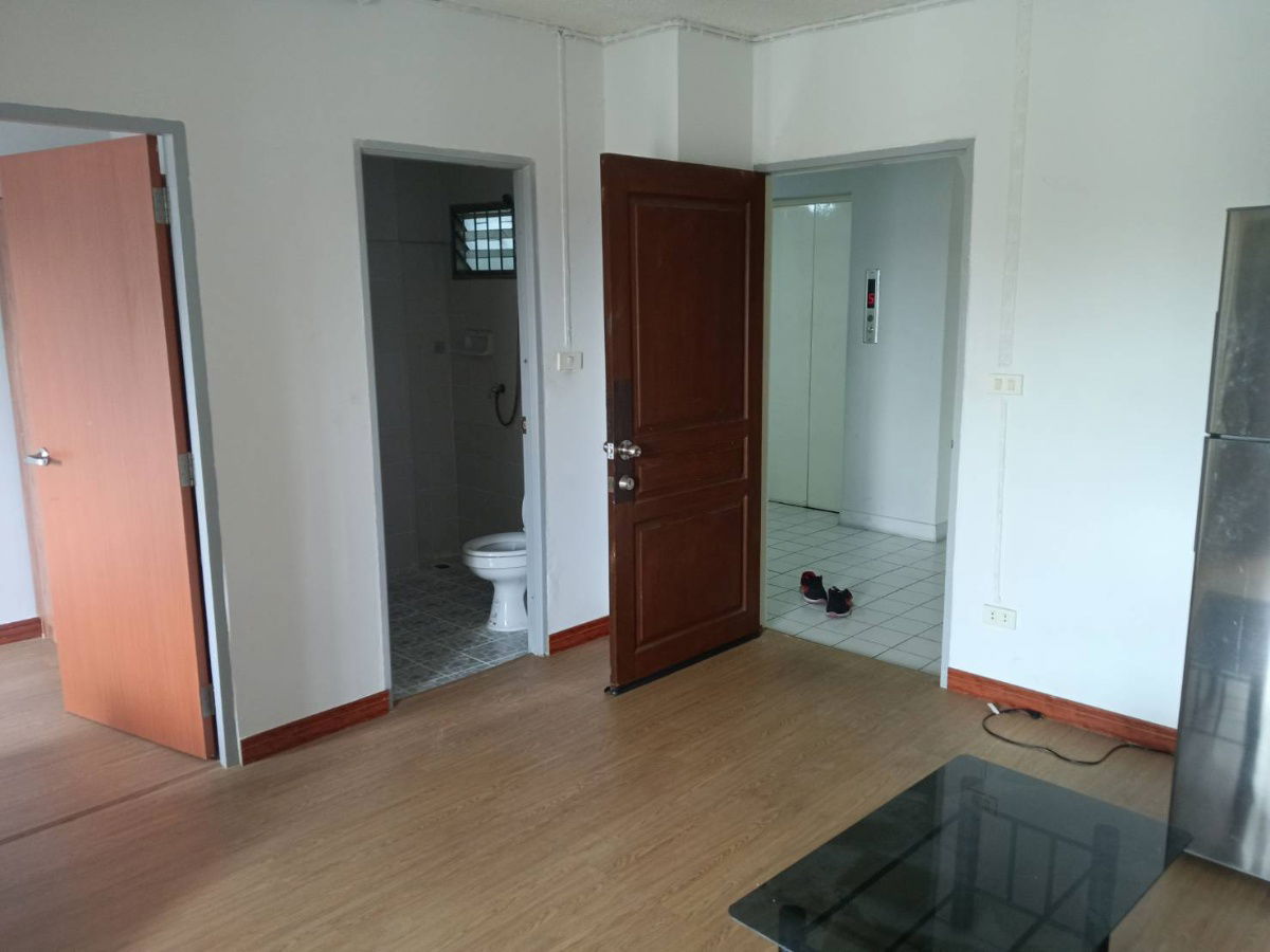 picture Condo for rent, Dynasty Building, Lat Phrao 71 (1 bedroom), 4th floor, Soi Lat Phrao 71, near the BTS, along the expressway, on the main road - 3/10