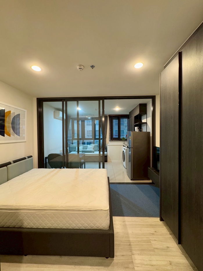 picture Xt Huaikhwang For rent Fully Furnished Nice unit - 1/6