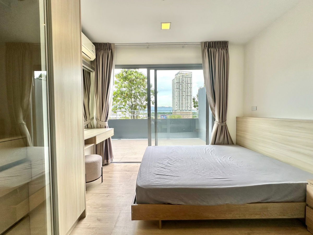 รูป "NEW ROOM" : Casaluanar Mesto 1 BED (47 ตรม - ระเบียงกว้าง) : วิวสวนและวิวเมือง ตกแต่งครบพร้อมเข้าอยู่ - รูปที่ 10/20