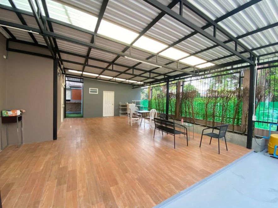 รูป ให้เช่า บ้านเดี่ยว Passorn Prestique Lux พัฒนาการ44 ตกแต่งใหม่ เลี้ยงสัตว์ได้ - รูปที่ 2/15