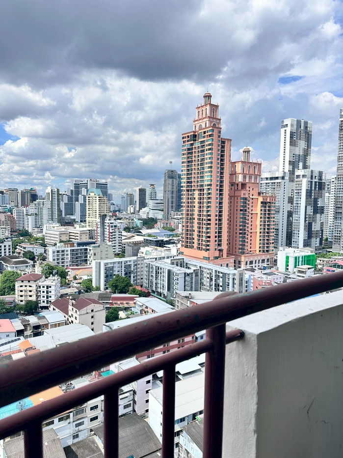 picture Condo for rent: (inner Bangkok view), 57 sq m, 1 bedroom, 1 bathroom, near MRT - 11/32