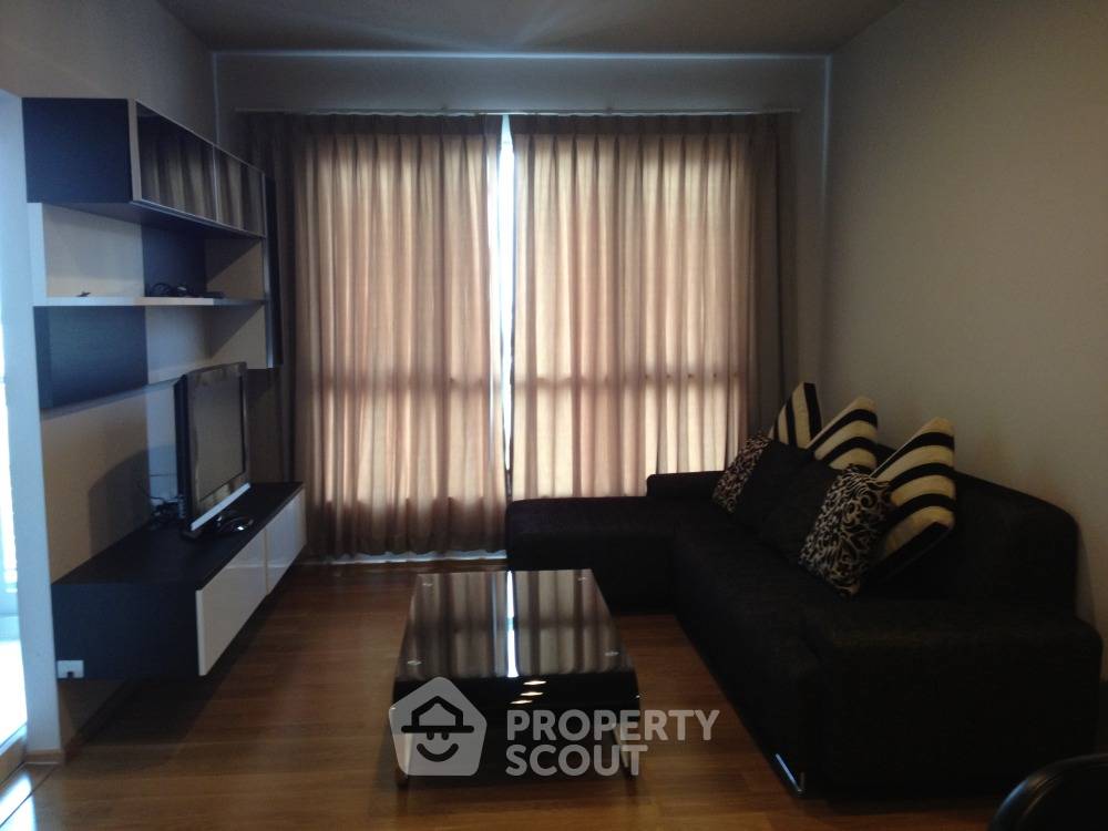 picture 2-BR Condo at Hive Taksin near BTS Wongwian Yai (ID 1607644) - 10/12