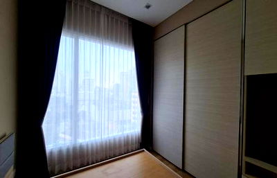 Condos for rent MRT Phahon Yothin : For rent The saint residences close to central ladprao