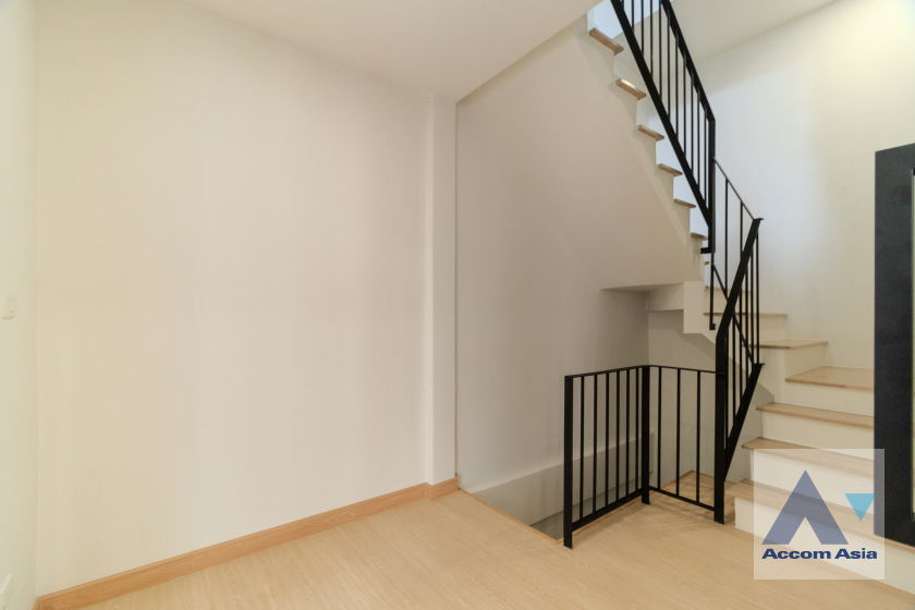 picture 🔼🔽 AccomA 📩 Pet friendly 3 BR House in  Lumphini (AA41427) - 15/20