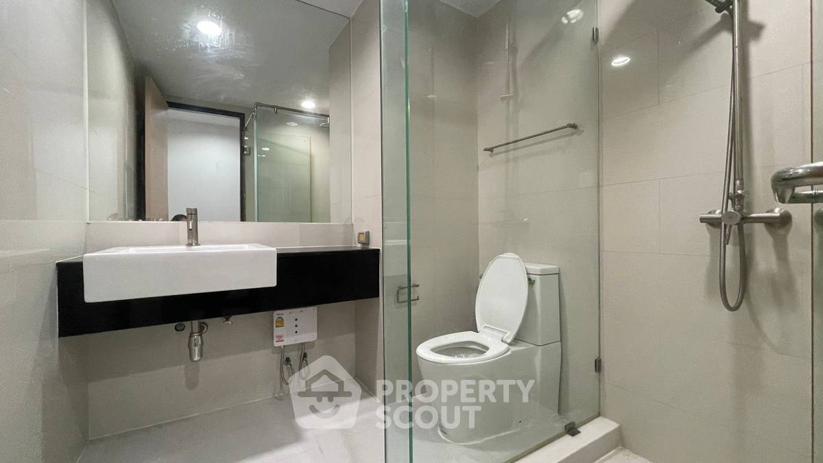 picture 2-BR Condo at Ideo Blucove Sathorn near BTS Wongwian Yai (ID 2277884) - 11/18