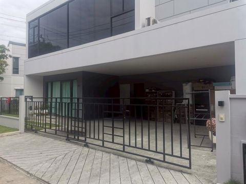  Centro Donmueng-       Chaengwattana