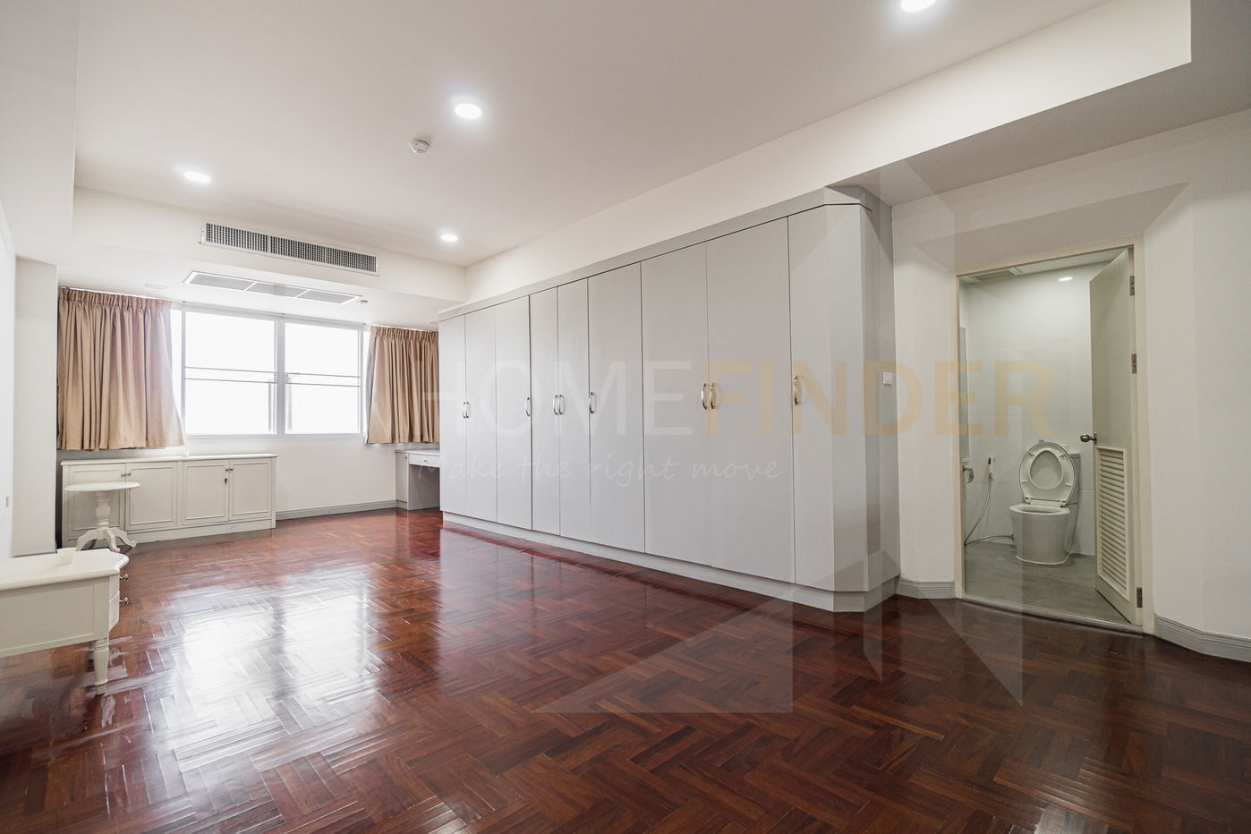 รูป Oriental Towers 3 bedrooms, for sale - รูปที่ 6/10