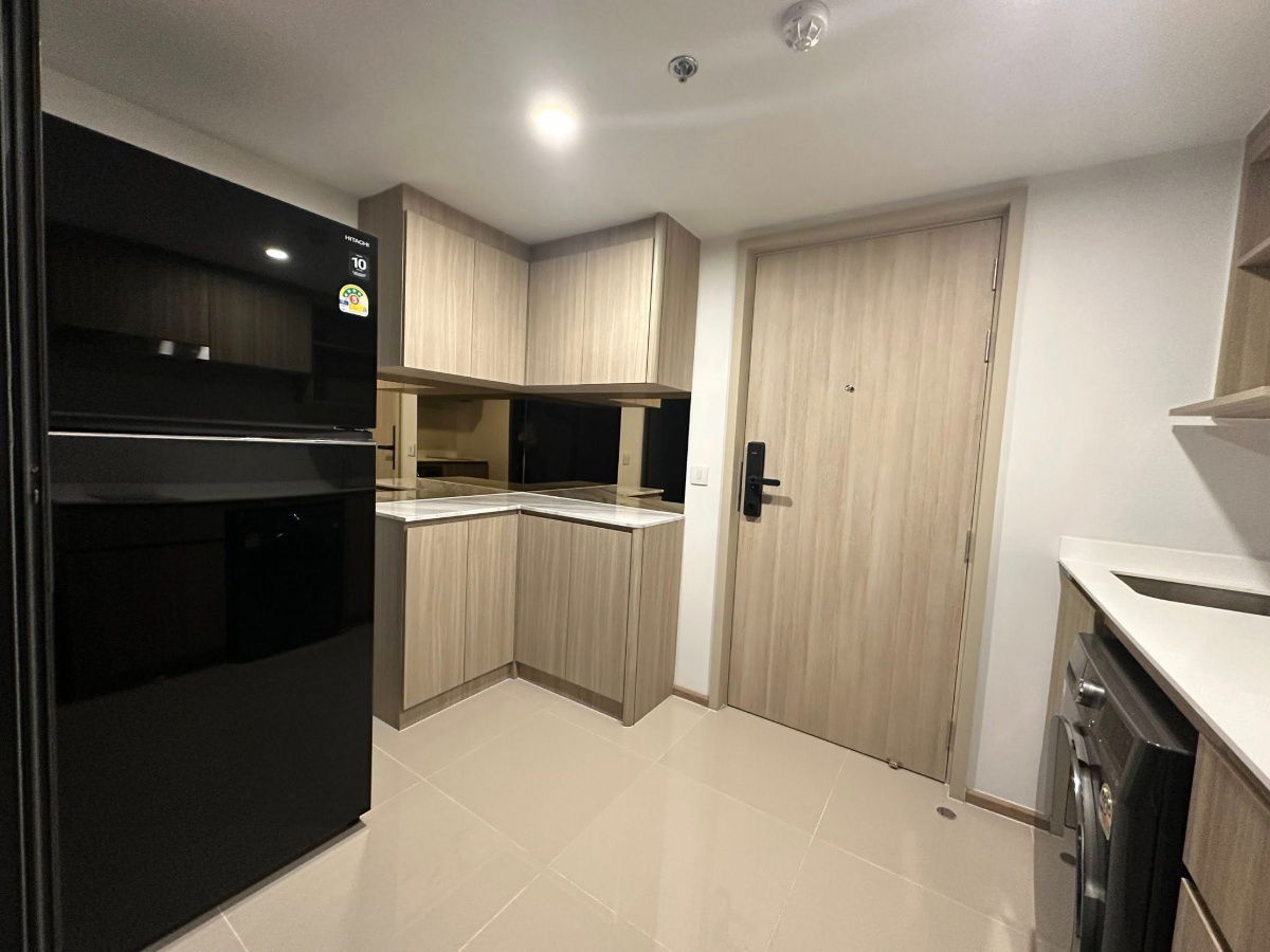 picture For rent Life rama4- Asoke 3 bedroom vertiplex highfloor  - 2/8