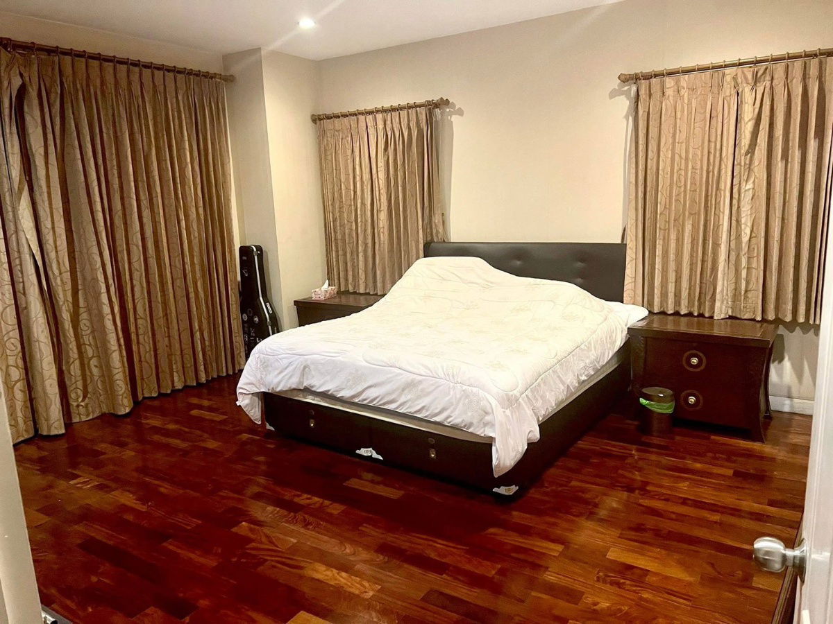 รูป P0216 บ้านเดี่ยว 2 ชั้น โครงการ “นันทวัน ศรีนครินทร์” – พื้นที่ใช้สอย 375 ตร.ม. ฟังก์ชันครบ ติดทางด่วน วงแหวนกาญจนาฯ เหมาะกับครอบครัวใหญ่ - รูปที่ 2/11