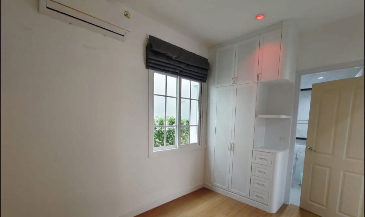 รูป บ้านหลังใหญ่ Pool Villa สระส่วนตัว  ในราคาสุดคุ้ม (แกรนดิโอ บางนา กม.5 ) - รูปที่ 12/12