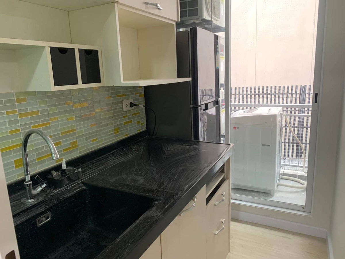 picture 📣 Ratchada 19 Condo for rent, 2 bedrooms, 1 bathroom, near MRT Ratchada and MRT Lat Phrao, only 700 meters, 8-minute walk,refrigerator, microwave, TV - 8/10