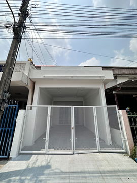 🏰 Townhouse for sale in Wang Thong Wi Village, Phawadi Rangsit 🛠 Renovated the whole house 💸 Price 2.09 Free transfer ✈ Near Don Mueang Airport,