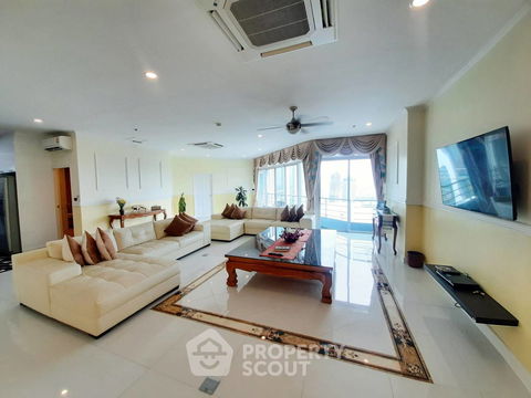 3-BR Condo at Baan Sathorn Chaopraya near BTS Krung Thon Buri (ID 513731)