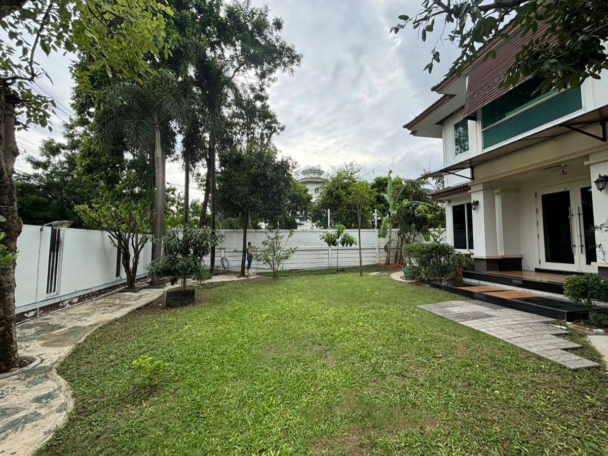 รูป ให้เช่า บ้านเดี่ยว ลาดพร้าว 2 ที่ดิน 200 วา 3นอน เฟอร์ครบ สวนกว้าง เพียง 1 km ถึง CDC - รูปที่ 2/19