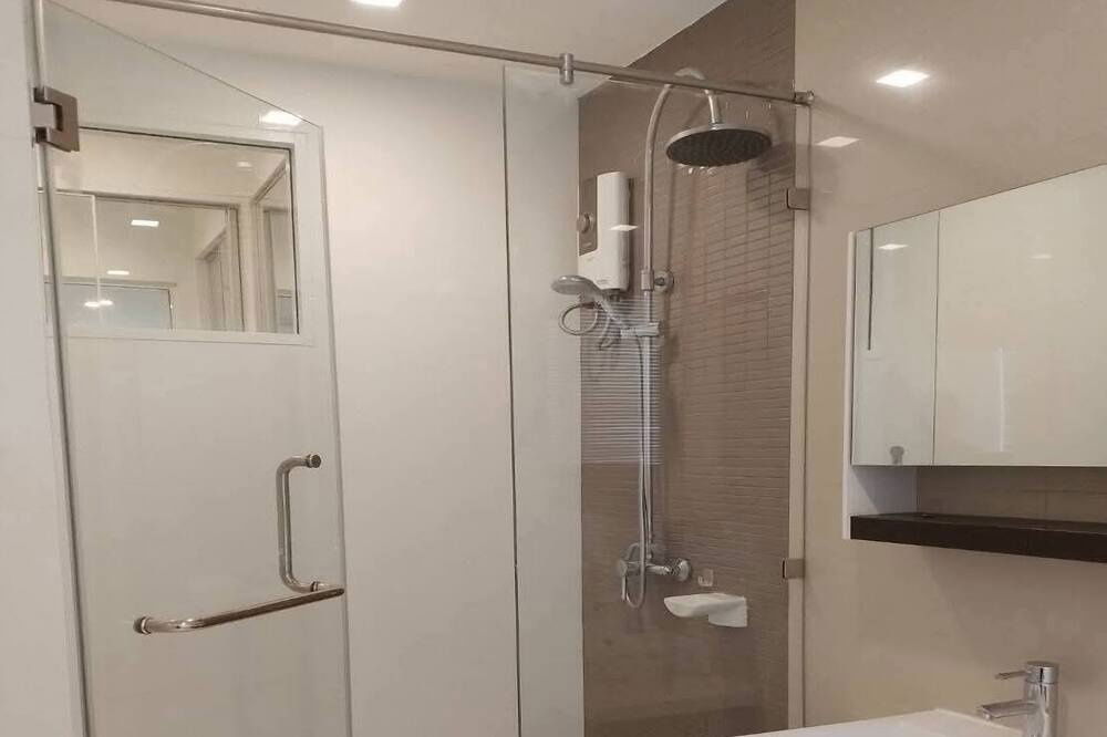 picture 🔥 For Rent !!🔥 Code C20250800063....The Bloom Sukhumvit 71, 3 bedroom, 2 bathroom, high floor 17++, Closed kitchen, furnished, ready to move in 📣📣 - 10/12