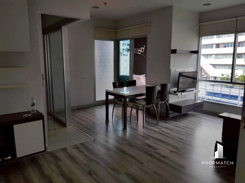 ✨Flash Deal ✨Centric Sathorn - Saint Louis ( 2Bed 2Bath 59 SQM.) แต่งครบพร้อมอยู่ !! เพียง 35,000 บาทต่อเดือน Tel.0981315848 @propmatch