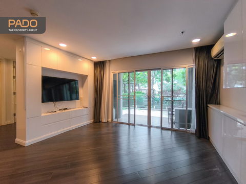 For Rent: Duplex unit, 3 Bedrooms, 3 Bathrooms, plus 1 Maid’s Room with bathroom at Belle Grand Rama 9, connecting Podium Floor and 6th Floor
