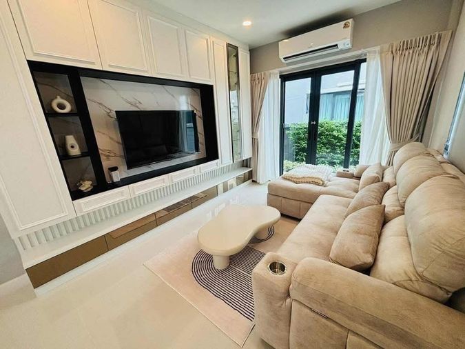 4-bed house for rent, 285 sqm, 65 sq wah, The City Ramintra 3